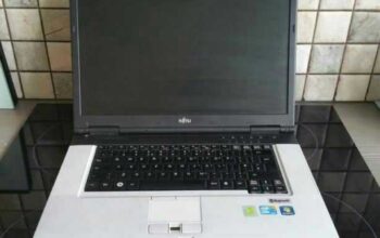 Laptop Fujitsu E780