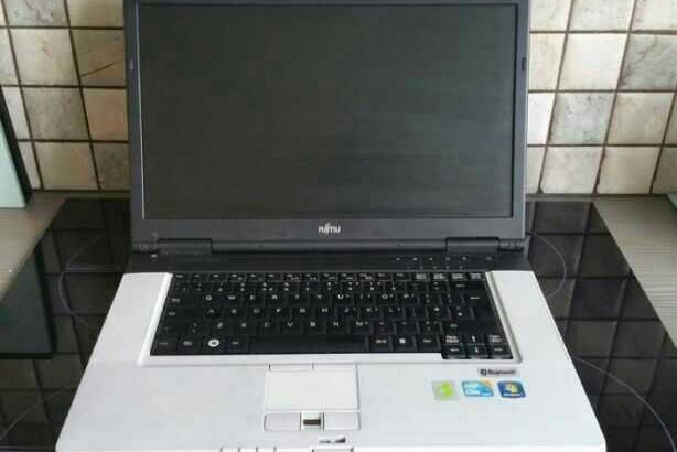 Laptop Fujitsu E780